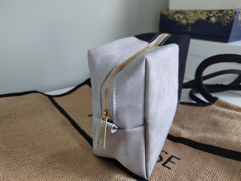 Kérastase Makyaj Çantası Hasır Çanta - Görsel 3