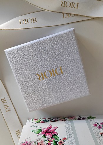 Dior  Kırmızı Ruj ve oje seti - Görsel 3