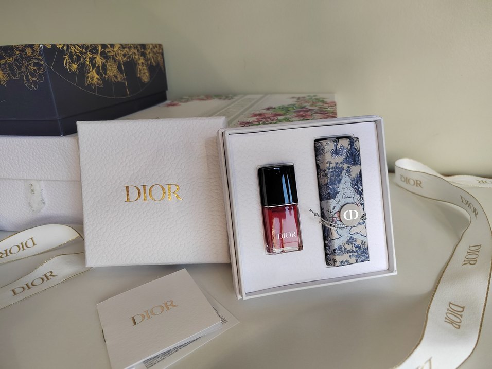 Dior  Kırmızı Ruj ve oje seti - Görsel 2