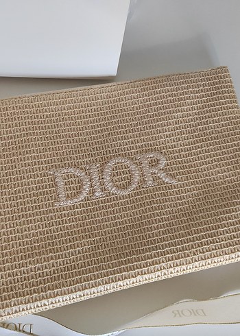 Dior büyük makyaj çantası hasır - Görsel 6