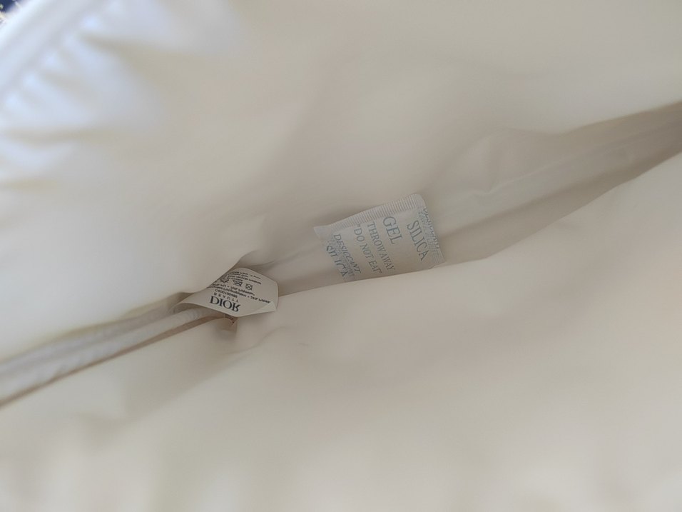 Dior büyük makyaj çantası hasır - Görsel 3