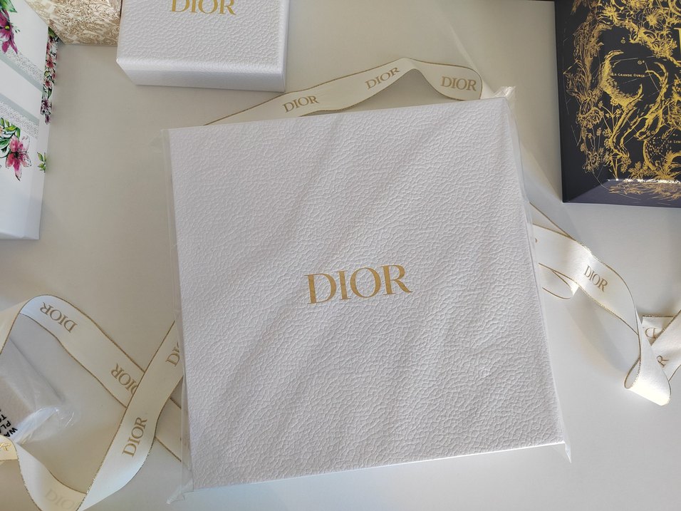 Dior  Puzzle Yapboz - Görsel 4