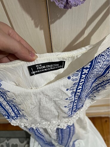 Dantel işlemeli mavi beyaz askılı elbise - Görsel 3