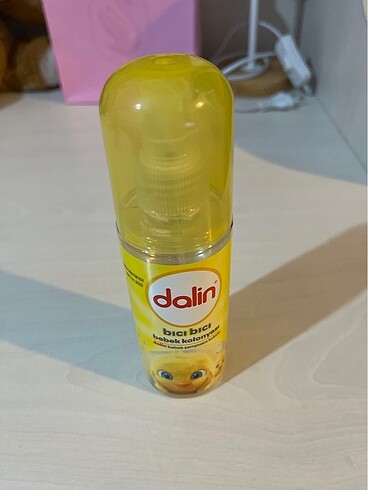 Dalin bıcı bıcı bebek kolonyası
