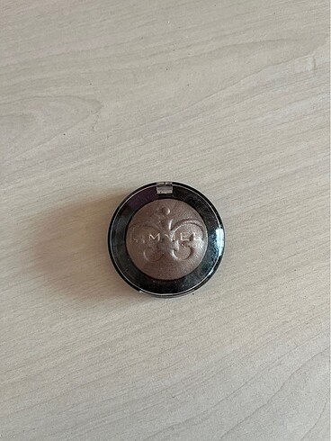 Rimmel London far