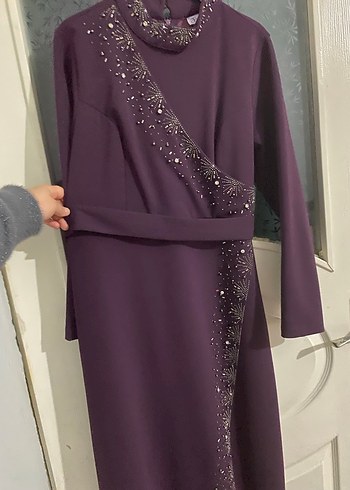 Mor Uzun Kollu İşlemeli Abiye Elbise - Görsel 5