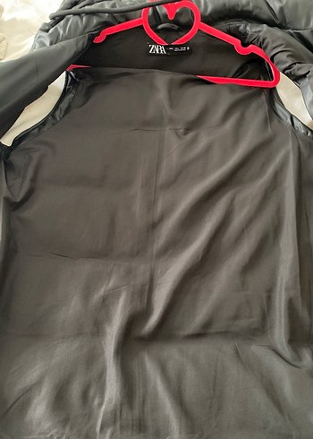 Kadın Siyah Kapüşonlu Fermuarlı Şişme Yelek - Görsel 11