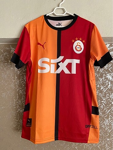 Galatasaray Yeni Sezon İç Saha Forması