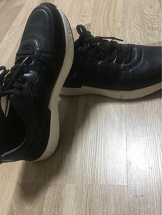 Kinetix Yepyeni spor ayakkabı