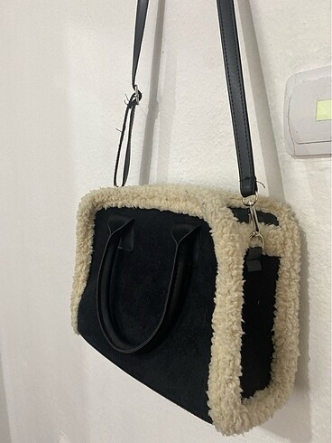 Kürk detaylı çanta - Görsel 3