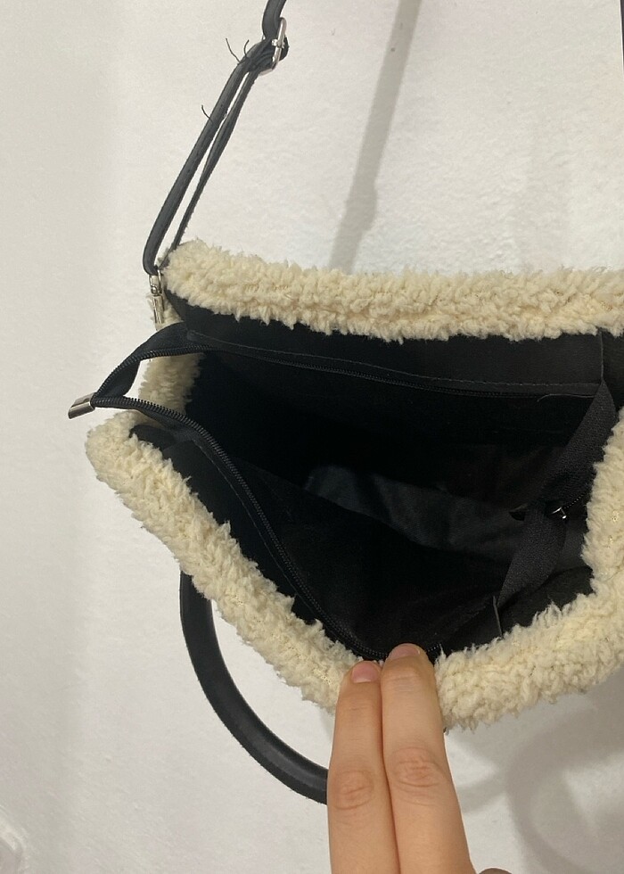 Kürk detaylı çanta - Görsel 4
