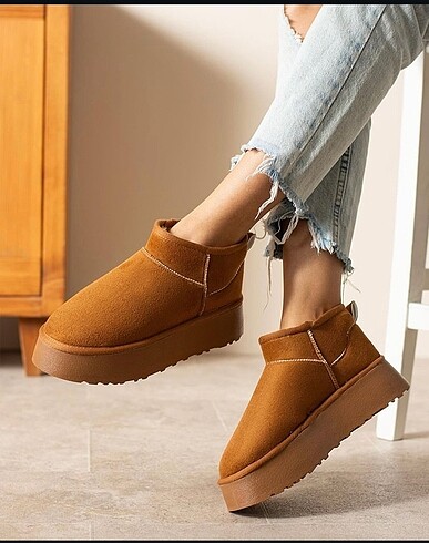 UGG BOT