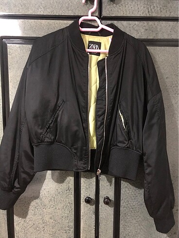 Zara mont