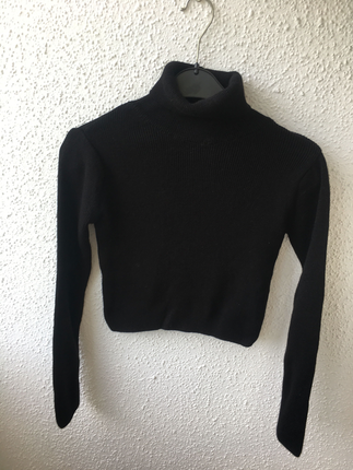 Crop top siyah boğazlı kazak S-M beden uyumlu