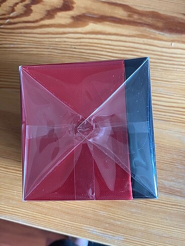 Yves Saint Laurent YSL Yves Saint Laurent Or Rouge Krem