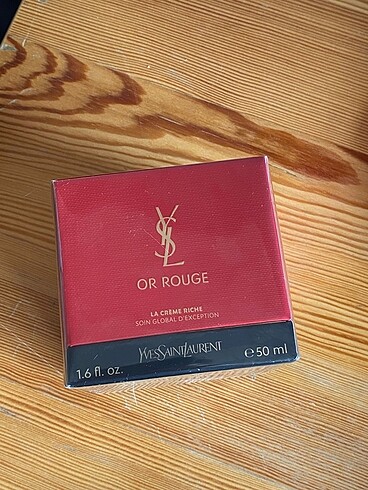 YSL Yves Saint Laurent Or Rouge Krem