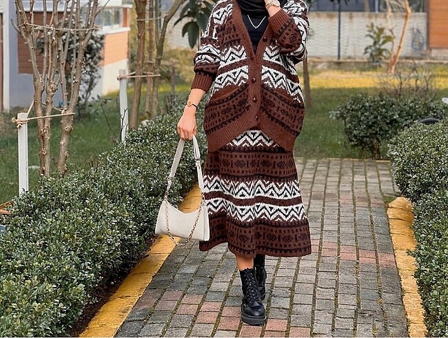 Urun yepyeni takimdir benım boyum resımdekı olan 170