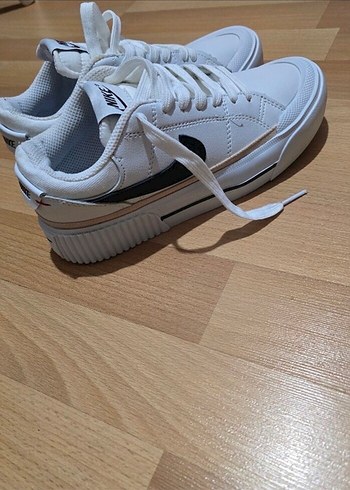 Nike spor ayakkabı