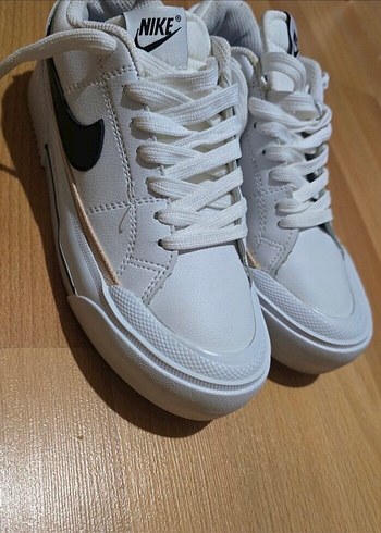 36 Beden Nike spor ayakkabı