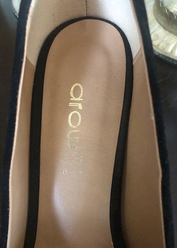 Siyah Süet Fiyonklu Kadın Topuklu Ayakkabı - Görsel 4