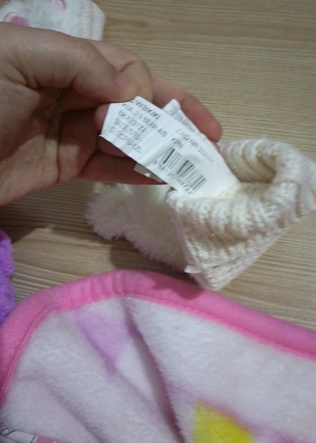 Nakışlı Beyaz Kız Çocuk Eldiveni - Görsel 2