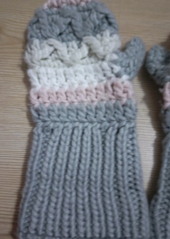 Gri Örgü Kadın Eldivenleri - Görsel 3