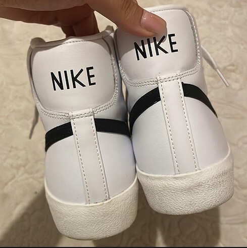 42 Beden beyaz Renk Nike blazer mid?77