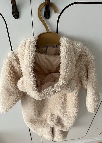Kız Bebek Bej Kürklü Tulumu - Görsel 4