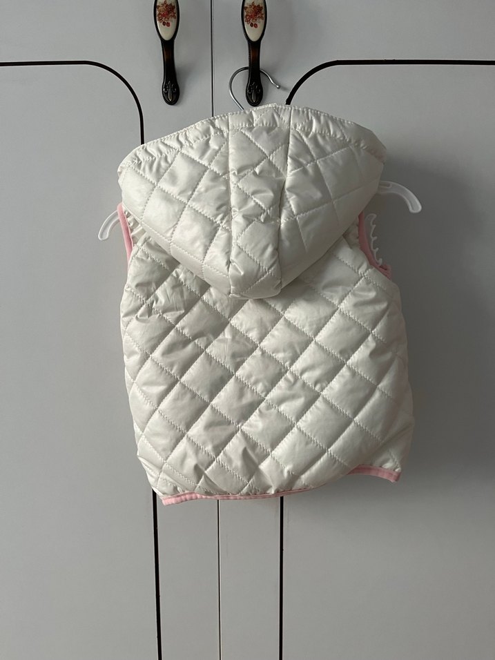 Kız Çocuk Beyaz Kapitone Fermuarlı Yelek - Görsel 2