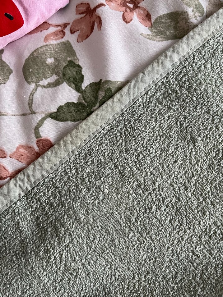 Nakışlı yeşil havlu - Görsel 5