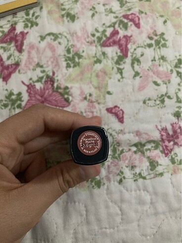 Beden Avon Ultra Mat Ruj
