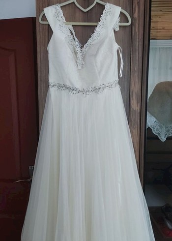 V Yaka Kolsuz A Kesim Beyaz Gelinlik - Görsel 2