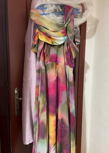 Bohem Tarzda Çok Renkli Uzun Drapeli Elbise - Görsel 5