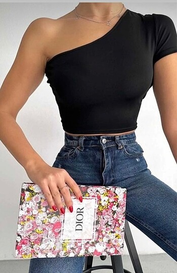 Diğer Sırtı açık crop bluz