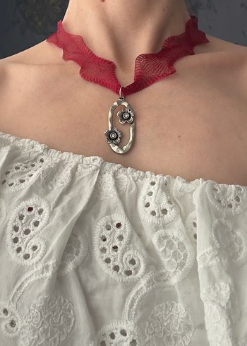 Accessorize Titanyum örgü bakır çiçekli kolye