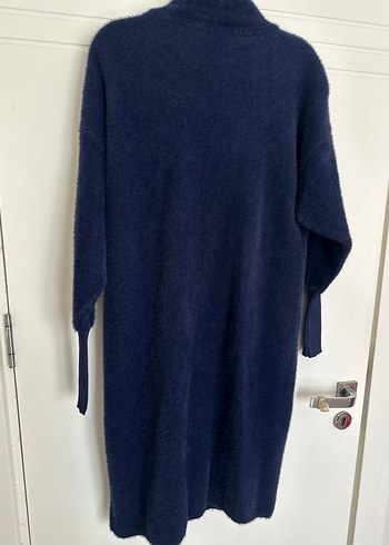 Yumuşacık düğmeli uzun hırka - Görsel 4