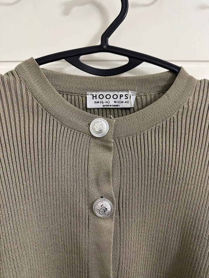 Düğmeli Bej Kadın Hırka - Görsel 4