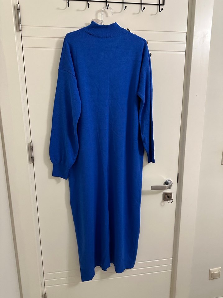 Etiketli triko elbise - Görsel 4