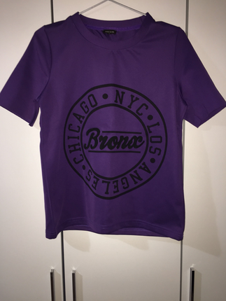 T-shirt.......