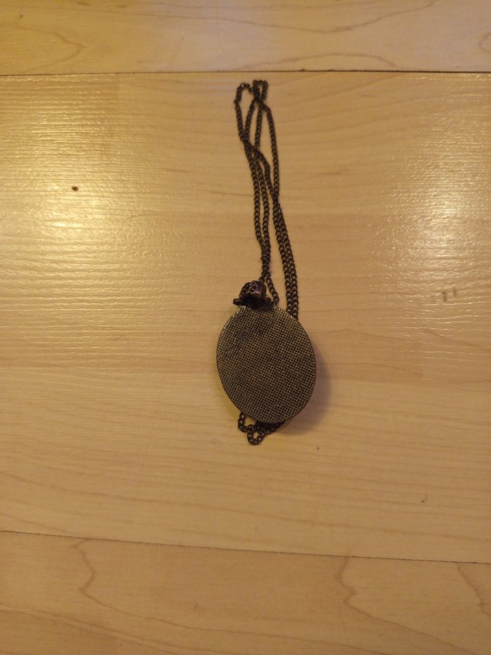 Yeşil Desenli Uzun Zincir Kolye - Görsel 3