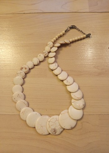 Beyaz Boncuklu Bohem Kadın Kolye - Görsel 3