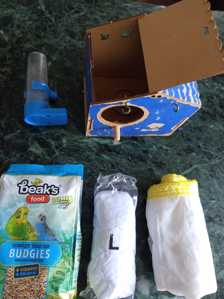 Renkli Muhabbet Kuşu Evi ve Yem Seti - Görsel 2