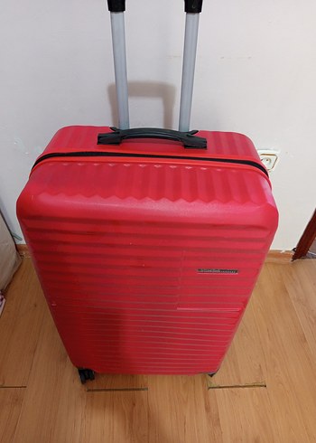 Kırmızı Valiz - Görsel 5