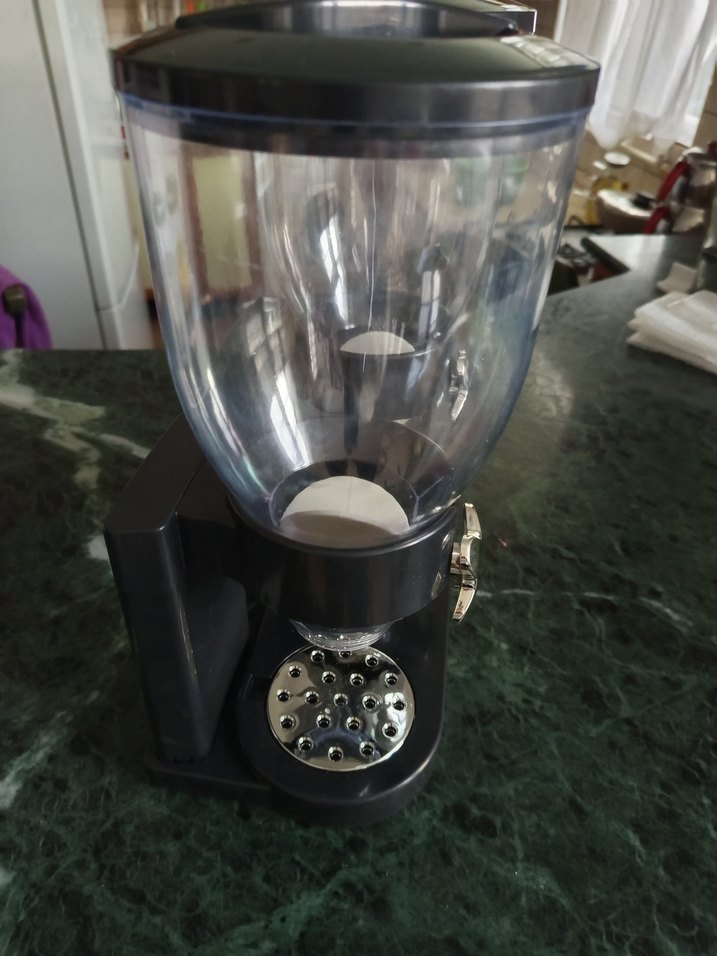 Çift Hazneli Siyah Tahıl Dispenseri - Görsel 3