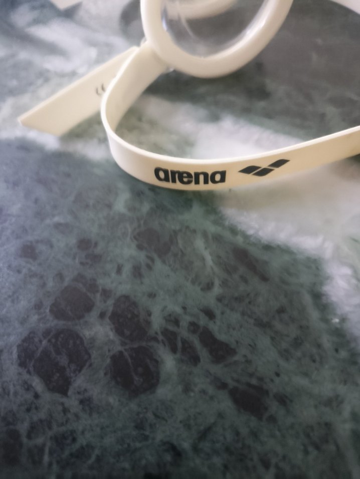 Mavi Elastik Yüzücü Gözlüğü ve Gri Bone Seti - Görsel 4