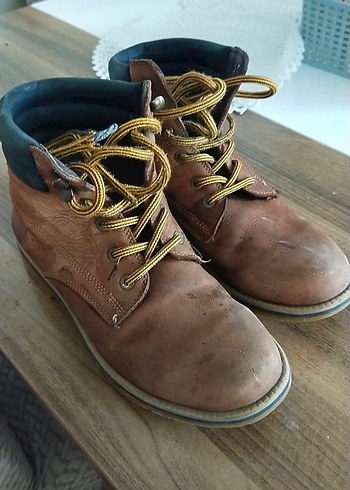 Kahverengi Deri Bağcıklı Erkek Botu 40 numara