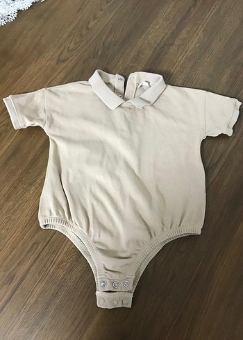 Bej ve beyaz Çocuk Kısa Kollu Polo yaka zıbın - Görsel 5