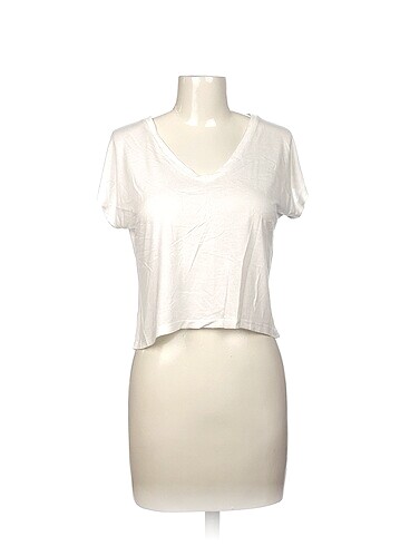Diğer T-shirt %70 İndirimli.
