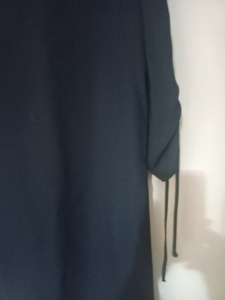 V Yaka lacivert elbise - Görsel 3