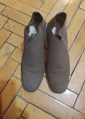 üç adet ayakkabı - Görsel 3